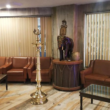 Hotel Elite International Thrissur Экстерьер фото